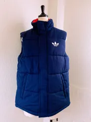 adidas ベスト adidas original アディダス オリジナル 紺色 ネイビー 赤 防寒 冬物 オシャレ 羽織り スポーティ ベスト キルティング ユニセックス 男女兼用 紳士様 女性 メンズ レディース