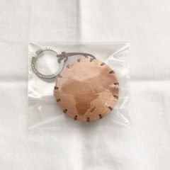 La Cuoieria トスカーナレザー 牛革キーホルダー 地球儀 ライトブラウン