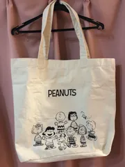 古着    カバン　୨୧⑅   PEANUTS   スヌーピー   帆布トートバッグ　アイボリー     A4対応　　折り畳み   コンパクト  大容量 エコバッグ　キャンバス素材  ⑅୨୧