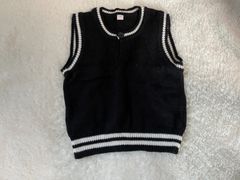 黒ニットベスト 90cm