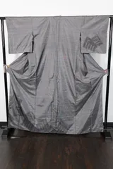 本場大島紬付下げ　グレー　黒　モスグリーン　源氏香　絣チラシ　T138