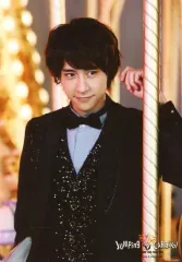 【中古】生写真(ジャニーズ) Hey! Say! JUMP/八乙女光/上半身・衣装黒・水色・左手上げ・目線右/「Hey! Say! JUMP LIVE TOUR 2015 JUMPing CARnival」オリジナルフォト