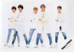 【中古】生写真(ジャニーズ) King ＆ Prince/集合(5人)/横型・全身・衣装白・右手顎・口閉じ・足広げ・背景白/シングル「君を待ってる」MV＆ジャケ写オフショット/公式生写真