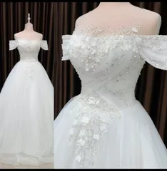 2025年シフォンウェディングドレス、フレアAライン、ストラップレス、オフショルダー、テーブルドレスモデル