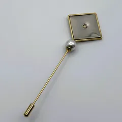 2025年最新】Salvatore Ferragamo レディース ブローチ