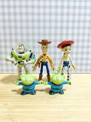 【レア】 トイ・ストーリー 手足可動　フィギュアセット　ウッディ　バズ　ジェシー　エイリアン