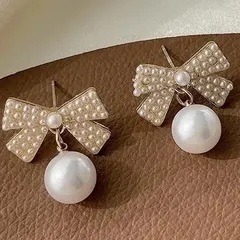 ピアス パール ゴールド リボン レディース 小さめ かわいい パーティ 結婚式 金　揺れる（新品未使用）【匿名発送】