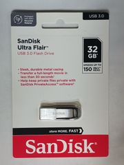 【新品・未開封】USBメモリー 32GB Ultra Flair USB3.0 最大R:130MB/s 海外リテール SDCZ73-032G-G46