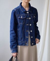 Item thumbnail for item 5b36cab4-6d89-4e2a-89ef-6b8c5cc147d3