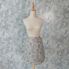 美品<!-利用不可文字-!>オリーブデオリーブ　OLIVE des OLIVE　ひざ丈スカート　膝丈スカート　花がら刺繍　花柄　ウエストゴム