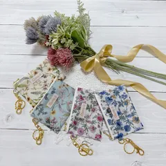 リバティ ラミネート  花柄ミニポーチ(キーホルダー付き)