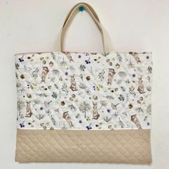 ハンドメイド　森のうさぎのレッスンバッグ　絵本バッグ　キルティング　入園グッズ