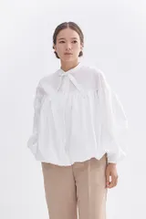 yori ヨリ　丸襟　パフスリーブブラウス yori ヨリ 丸襟 パフスリーブブラウス yori(ヨリ)の「ビッグ