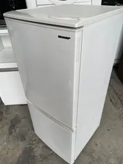 2018★美品 中古★SHARP 137L 冷蔵庫【SJ-D14E-W】 SHARP 中古/美品/LA-SJ14E5KW/冷蔵庫/2018年モデル/137L/SHARP