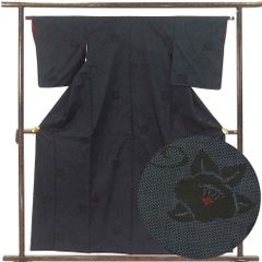 紬 身丈159cm 裄63cm 前幅23cm 後幅28cm 袖丈49cm 袖幅32.5cm レディース 袷 花柄 裄Mサイズ 秋冬春用 正絹（シルク）ブラック 未使用品 大島紬 リメイク リユース リサイクル【呉服のきくや】