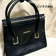 CHARLES&KEITH チャールズアンドキース クロコ型 ビジネス 自立型 ハンドバッグ