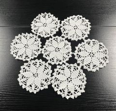 レース糸のドイリーマット　白