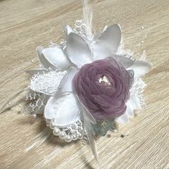 013 ハンドメイド コサージュ パール ビーズ　卒業式　卒園式　入学式　入園式　オーガンジー  結婚式　セレモニー　フォーマル　発表会　七五三　造花　ブローチ　リボン　祝典　ホワイト