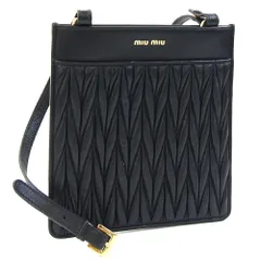 2026年最新】MIUMIUポシェットの人気アイテム - メルカリ