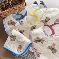 ベビースタイ3枚セット　おまけハンカチ1枚付き　よだれかけ　ハンドメイド