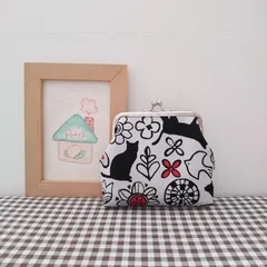 がま口（黒猫ちゃんとお花＊ライトグレー）