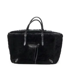 2025年最新】ムートン バッグ balenciagaの人気アイテム - メルカリ