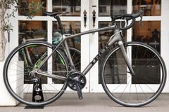 トレック TREK エモンダ EMONDA SLR6 2018モデル 56サイズ シマノ アルテグラ R8000 MIX 11S カーボン ロードバイク 【横浜店】