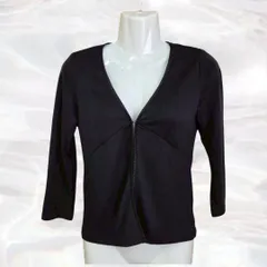 組曲　クミキョク　カーディガン　ブラック　レディース　Vネック　無地　半端丈　シンプル　2サイズ　ベーシック