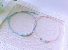 パステルカラーガラスビーズとワックスコードブレスレット  2点セット（シェルピンク＆ベビーブルー）