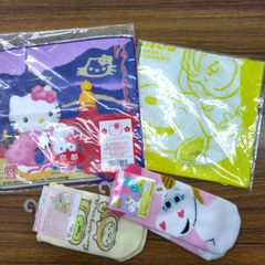 ☆新品☆ハンカチ＆靴下☆キティ☆スヌーピー☆すみっコぐらし☆トイ・ストーリー☆
