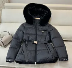 PRADA　１００％シルク　フリルデザインダウン　ジャンパ　チョコレート　４２ー PRADA☆新作((291794))選べるお色)ファーフード付き (PRADA
