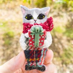 猫刺繍ブローチ☆＊*✯メリークリスマス✯