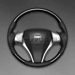 キャラバン NV350 E26 後期用 GX ピアノブラック ガングリップ ウッド パンチング本皮調レザーステアリング フェガーリ LUNA