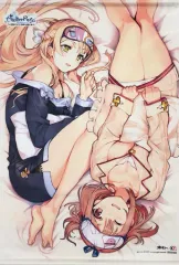 【中古】タペストリー ライザ＆クラウディア・バレンツ 描き下ろしB2タペストリー 「PS4/Switchソフト ライザのアトリエ ～常闇の女王と秘密の隠れ家～」 アニメイト購入特典