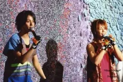 【中古】生写真(ジャニーズ) Kis-My-Ft2/藤ヶ谷太輔・北山宏光/ライブフォト・横型・上半身・衣装青・赤・マイク・2Lサイズ/World’s Wing 翼 Premium 2007/公式生写真