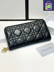 【今日特価】DIOR 最新モデル 人気爆発！送料無料で今の在庫はお得な価格です！