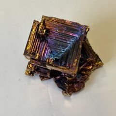 ビスマス結晶　レインボー