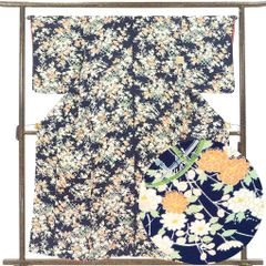 小紋 身丈157cm 裄65cm 前幅24cm 後幅30cm 袖丈50cm 袖幅33cm レディース 袷 花柄 裄Mサイズ 秋冬春用 正絹（シルク）ネイビー 美品 リメイク リユース リサイクル【呉服のきくや】