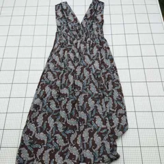 ◇ ⊂ KBF+ 花柄 ノースリーブ 膝下丈 ワンピース サイズワン ブラウン系 レディース E  【1509190034875】