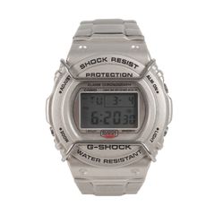 Pre-owned G-SHOCK Sting DW-5700D-8JF watch with metal band, silver finish, and a pre-owned Casio men's fashion accessory.