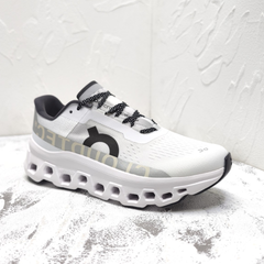 On オン Cloudmonster LADIES クラウドモンスター レディース ランニング シューズ スニーカー ジョギング マラソン 軽量 厚底 All White