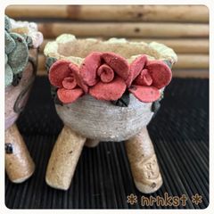 No.33-2 ❁韓国より直輸入❁ 小鉢1点1800円＊組合せ自由＊2点目より送料一律700円＊高級＊韓国鉢＊作家＊一点物 オリジナル作品＊多肉植物＊プレゼントにもぜひ＊