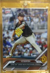 【限定生産品】ダルビッシュ 日米通算200勝記念フィギュア e4213e243da9497baffb3e0db8a3f1