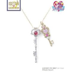 セーラームーン x ISETANコラボ サマンサティアラ時空の鍵ガーネットロッド