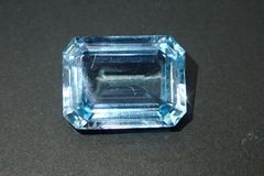 天然ブルートパーズ ルース 28.369ct 約15mm×19mm ソーティング付き！