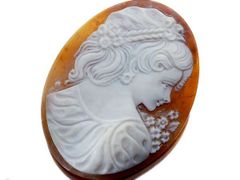 貴婦人　シェル　カメオ　ルース ジュエリー極】勇ましい雰囲気の貴婦人 シェルカメオルース 50.4