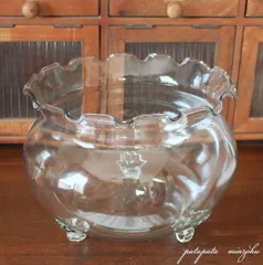 金魚鉢  ガラス  硝子  フリル  L  三脚  波口  水鉢  鉢  睡蓮鉢  プランター  金魚  水槽  小物入れ  置物  オブジェ  雑貨  小物