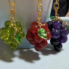 天然石　葡萄チャーム　ストラップ