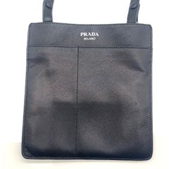 プラダ サフィアーノレザー ショルダーバッグ ポシェット ユニセックス ブラック PRADA ABランク 中古