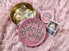 ハリーポッター　Happeebirthdaeharry クッキー缶